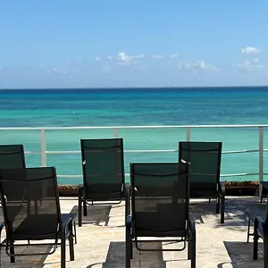 Luciana & Beach Club Playa del Carmen